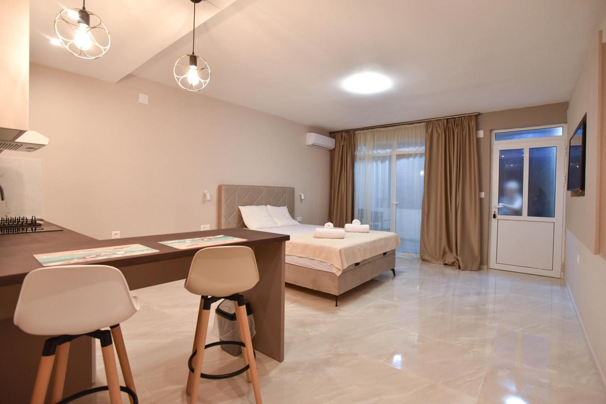 בודווה Apartments Jelusic מראה חיצוני תמונה