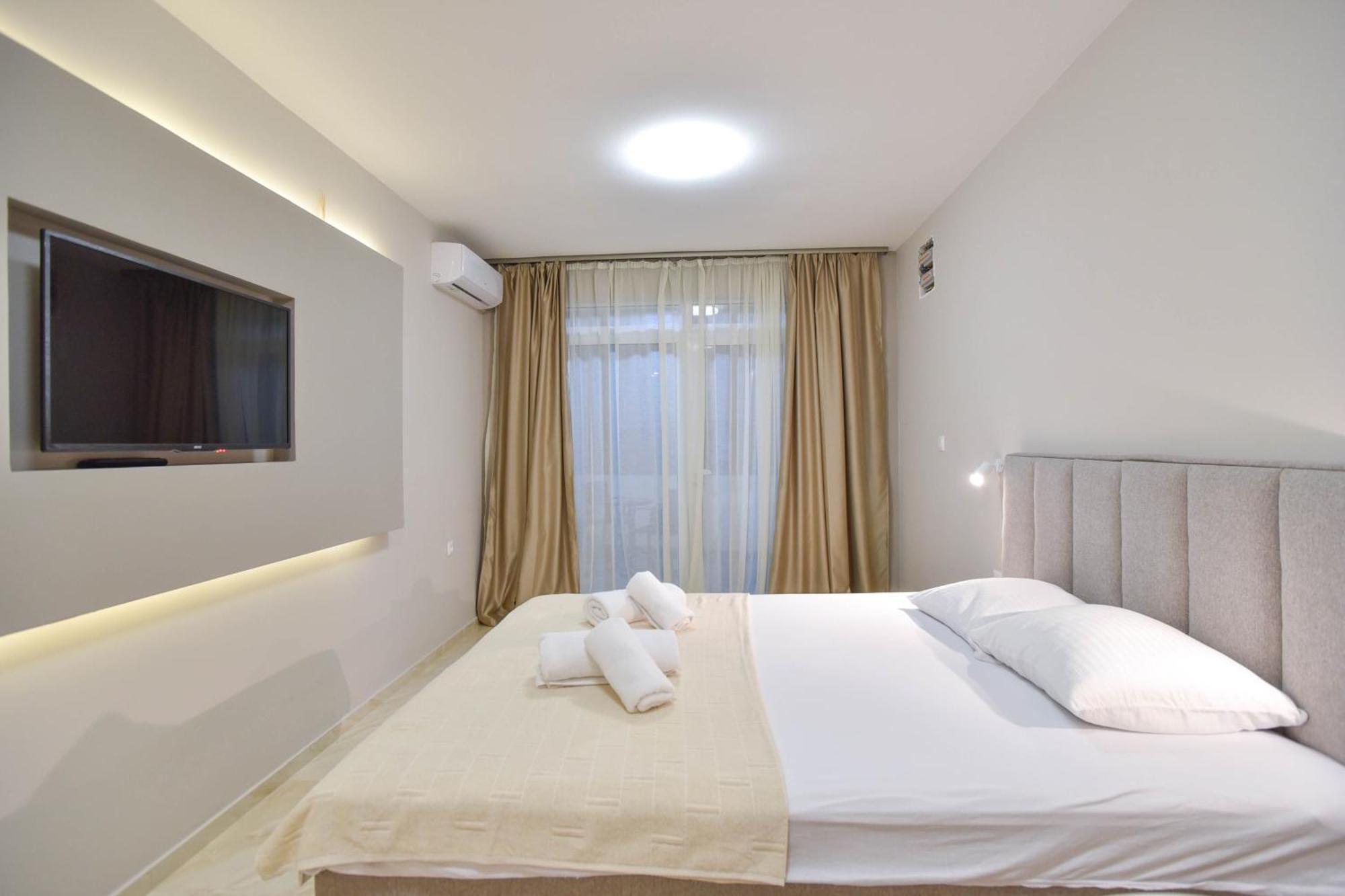 בודווה Apartments Jelusic מראה חיצוני תמונה