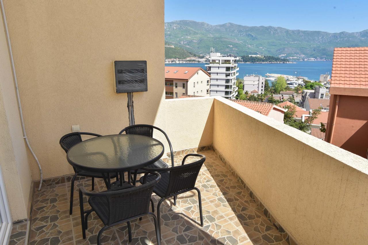 בודווה Apartments Jelusic מראה חיצוני תמונה