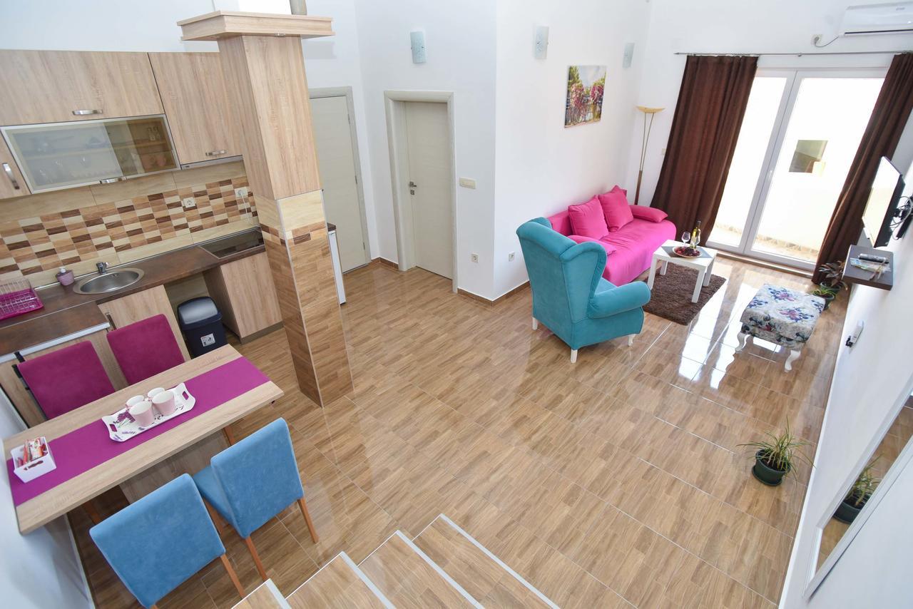בודווה Apartments Jelusic מראה חיצוני תמונה