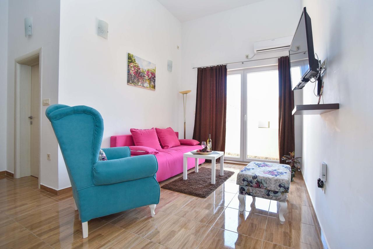 בודווה Apartments Jelusic מראה חיצוני תמונה