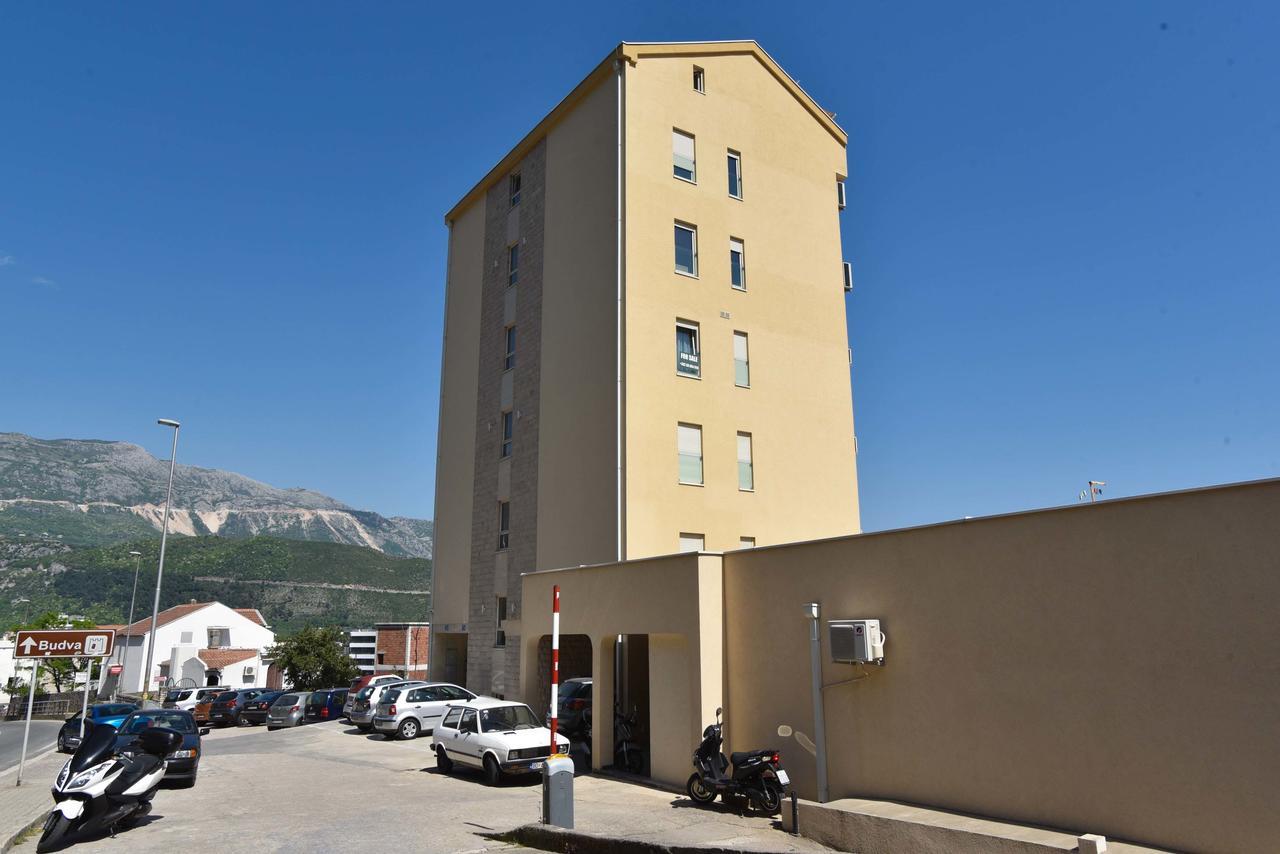 בודווה Apartments Jelusic מראה חיצוני תמונה
