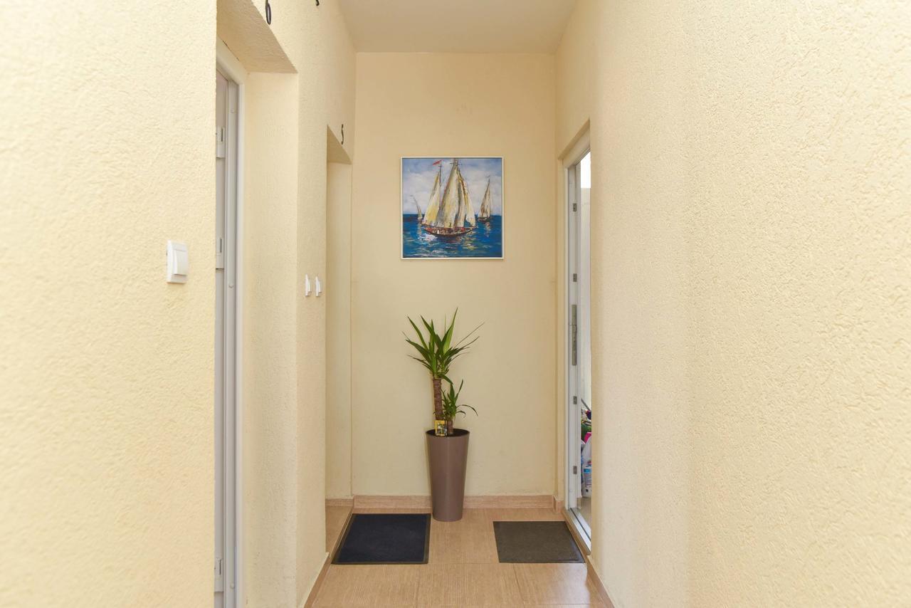 בודווה Apartments Jelusic מראה חיצוני תמונה