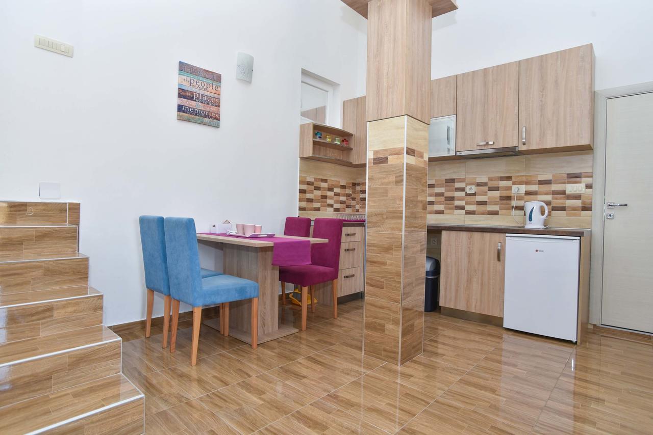 בודווה Apartments Jelusic מראה חיצוני תמונה