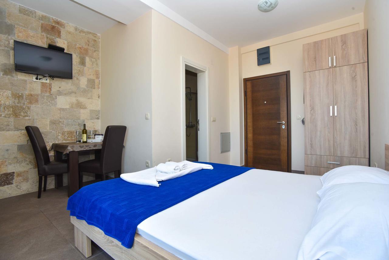 בודווה Apartments Jelusic מראה חיצוני תמונה