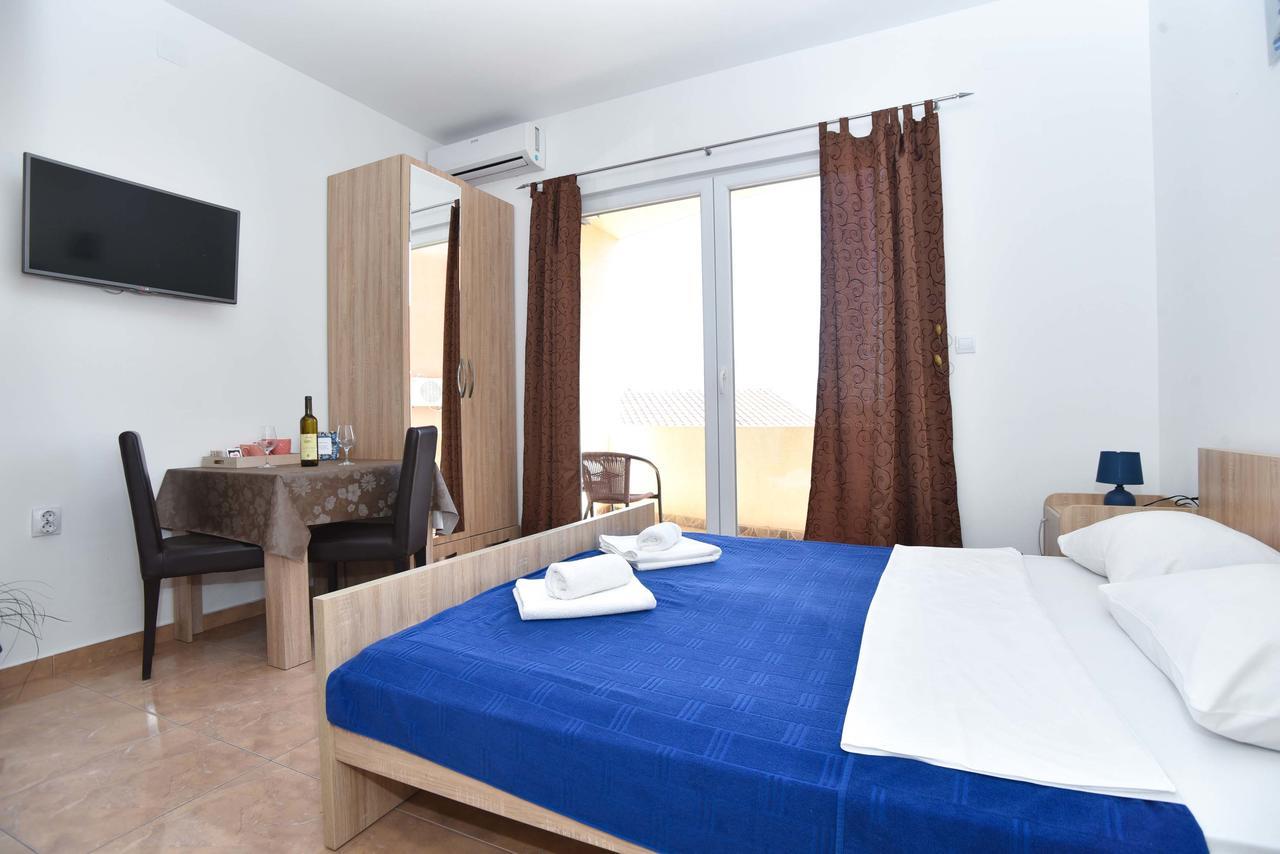 בודווה Apartments Jelusic מראה חיצוני תמונה
