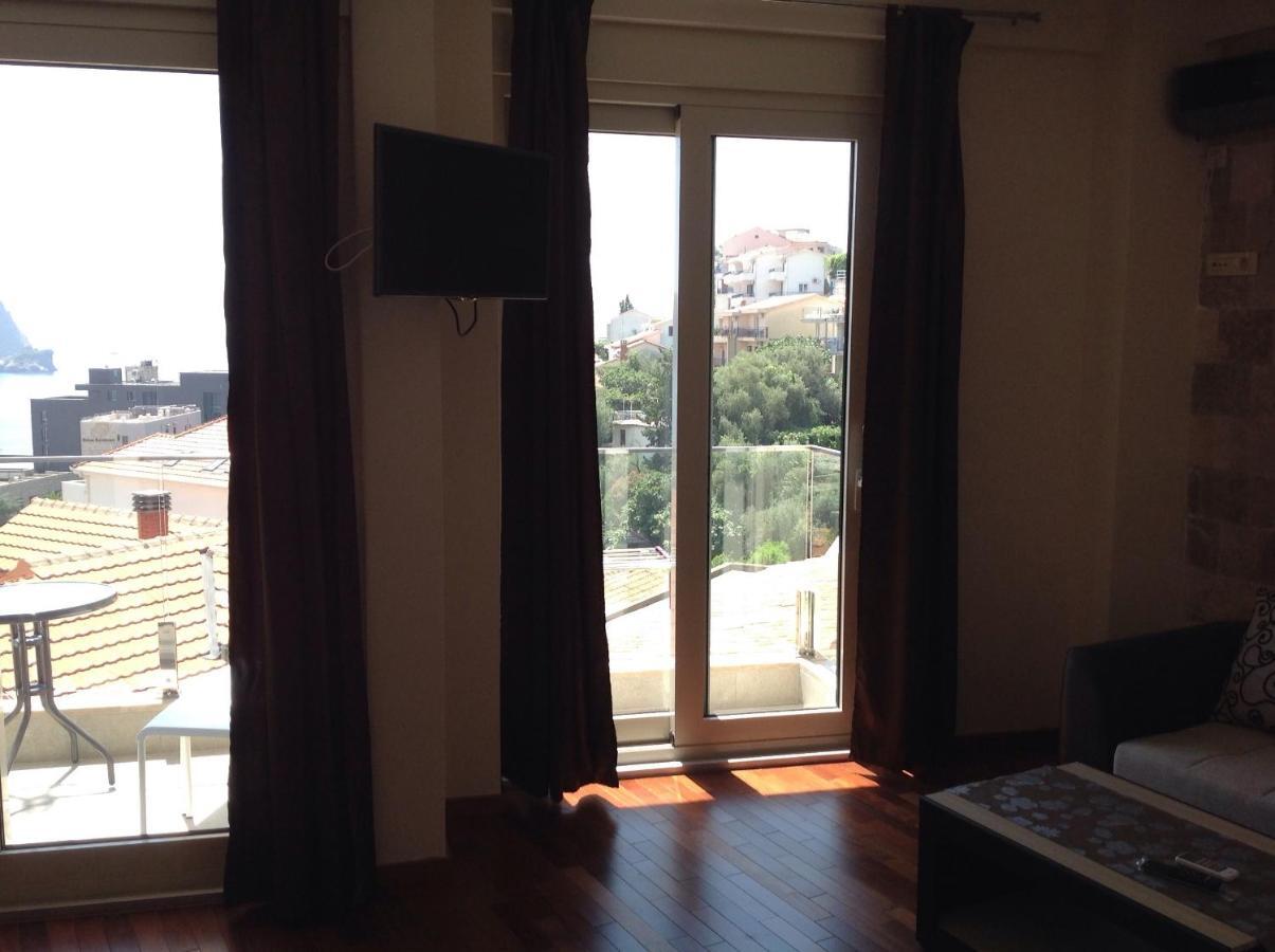 בודווה Apartments Jelusic מראה חיצוני תמונה
